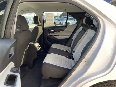 Used 2024 Chevrolet Equinox LT w/ Driver Convenience Package image 22