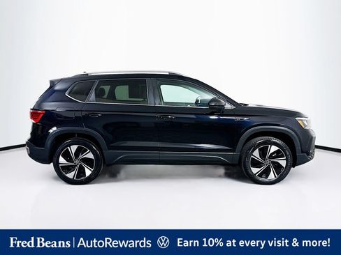 Certified 2023 Volkswagen Taos SE AWD/4WD image 11