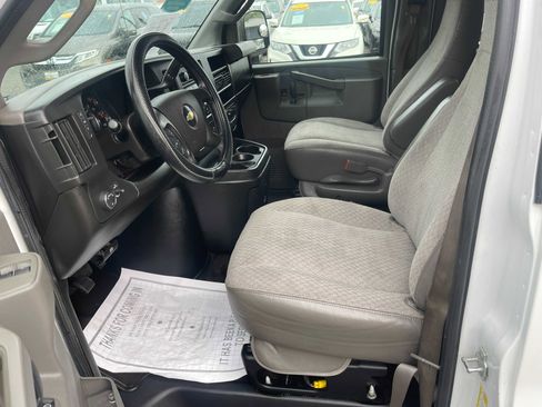 Used 2016 Chevrolet Express 3500 LT w/ LT Preferred Equipment Group image 19
