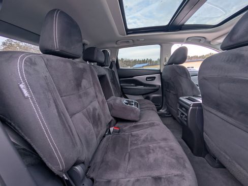 Used 2019 Nissan Murano SV w/ Premium Package image 39