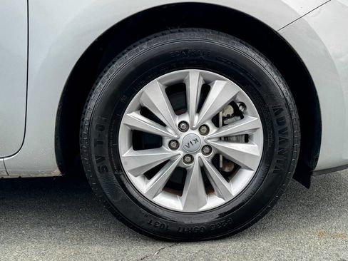 Used 2018 Kia Sedona L FWD image 10