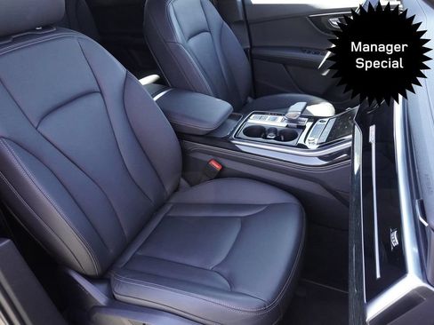 Used 2025 Audi Q7 3.0T Premium Plus AWD/4WD image 24
