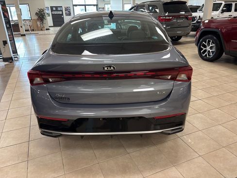 Used 2021 Kia K5 EX image 5