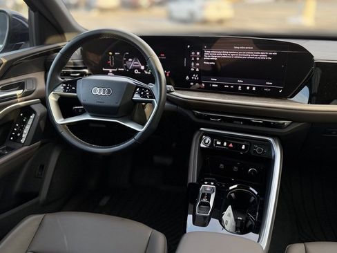 Certified 2025 Audi Q5 Premium w/ Convenience Package image 11