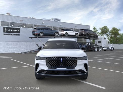 New 2026 Lincoln Nautilus Premier AWD/4WD image 6