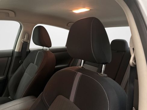 Used 2021 Nissan Sentra SV FWD image 8