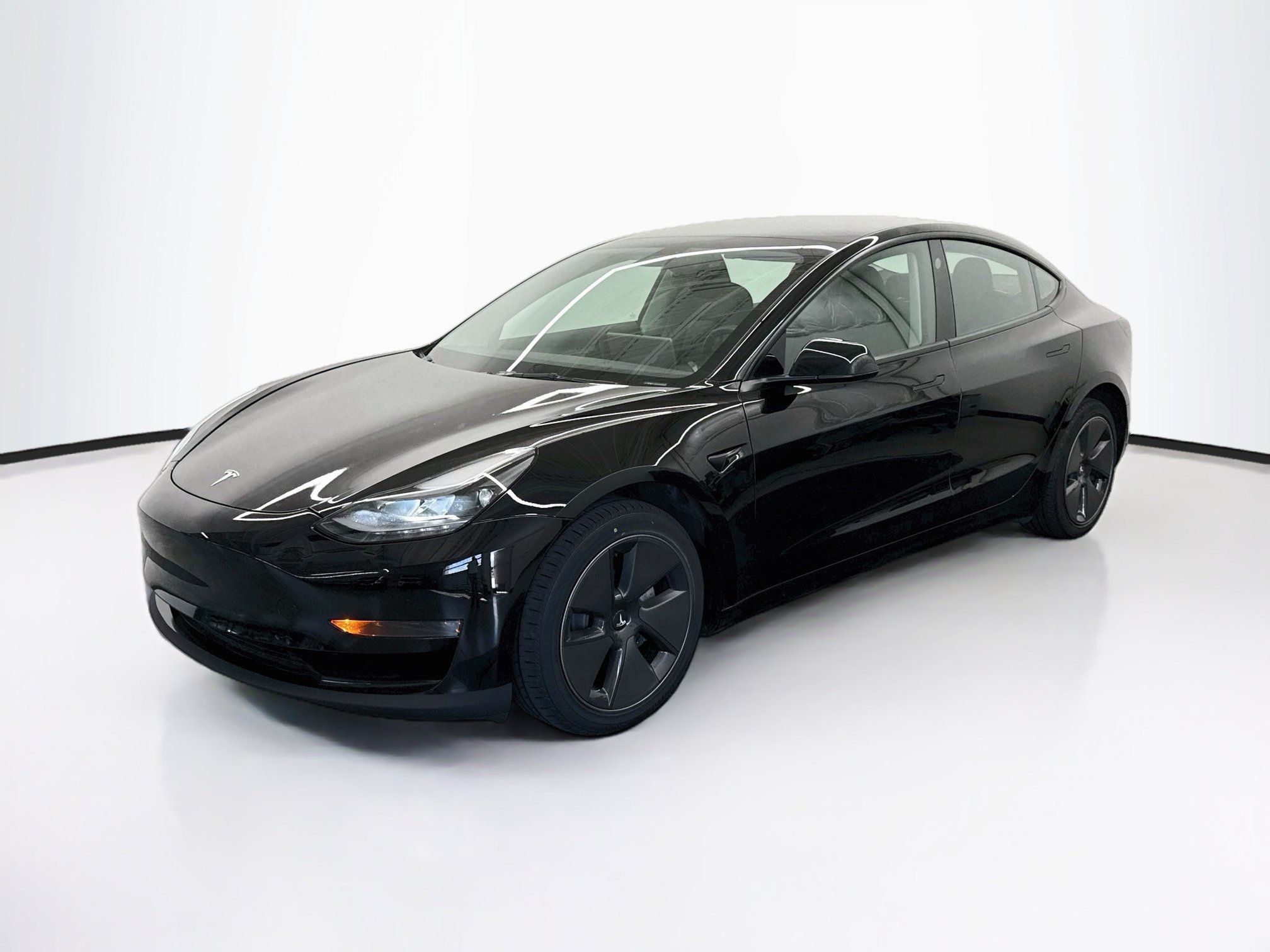Used 2023 Tesla Model 3 Standard Range RWD image 3