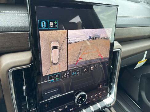 New 2026 GMC Yukon XL Denali Ultimate AWD/4WD image 33