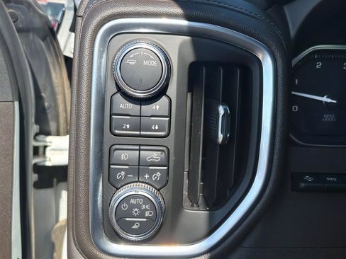 Used 2021 GMC Sierra 3500 Denali w/ Denali Ultimate Package AWD/4WD image 16