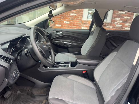 Used 2018 Ford Escape SE w/ SE Sync 3 Package AWD/4WD image 8