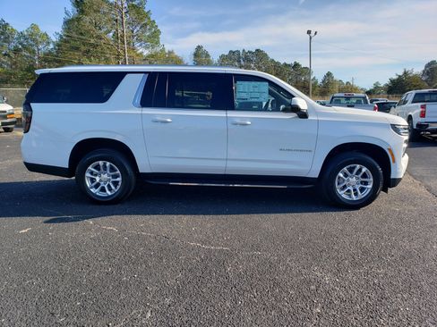 New 2026 Chevrolet Suburban LT w/ Comfort Package image 5