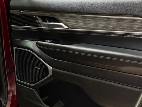 Used 2022 Jeep Wagoneer Series II w/ Premium Group I image 42