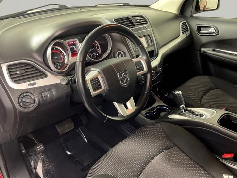Used 2020 Dodge Journey SE w/ SE Popular Equipment Group FWD image 17