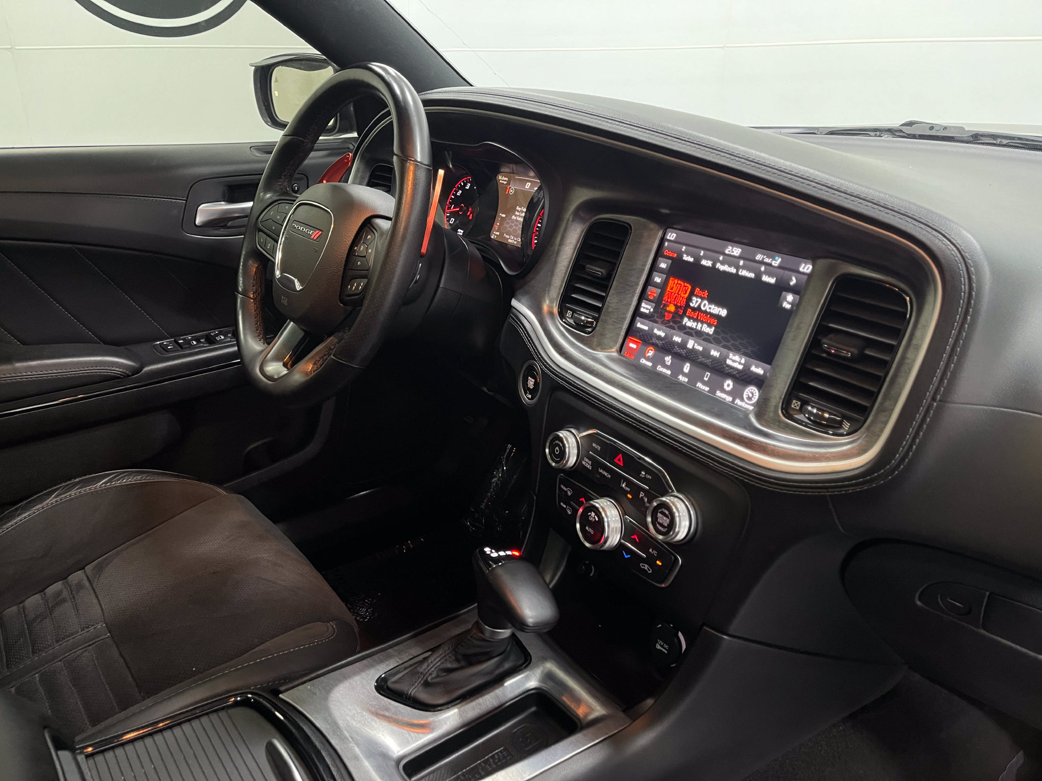 Used 2020 Dodge Charger Scat Pack w/ Daytona Edition Group RWD image 18