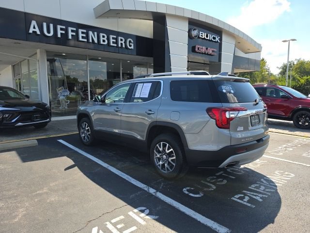 Certified 2023 GMC Acadia SLT FWD image 3