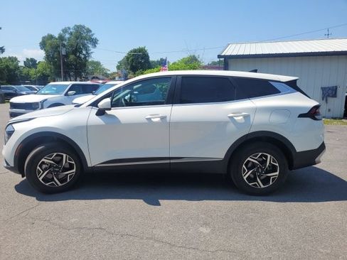Certified 2024 Kia Sportage LX AWD/4WD image 2