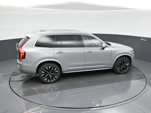 New 2026 Volvo XC90 B6 Plus w/ Protection Package Premier image 19
