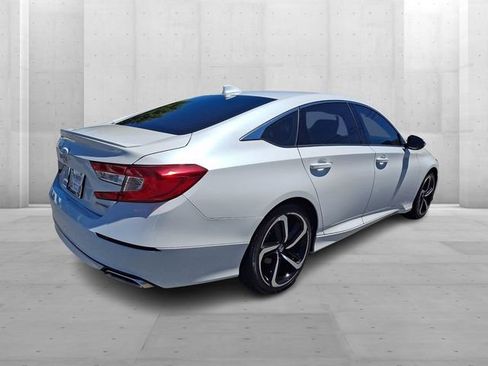 Used 2019 Honda Accord Sport image 6