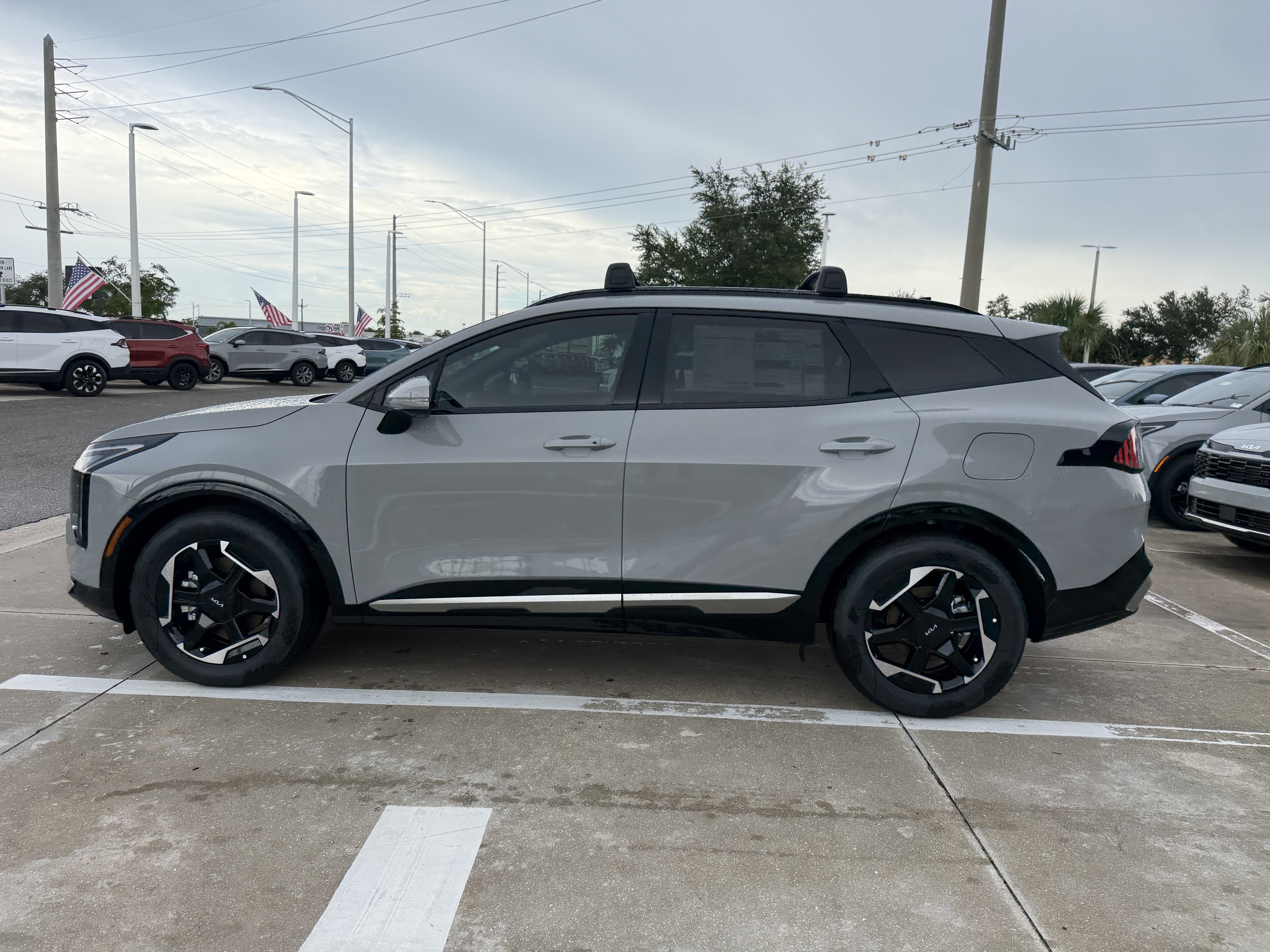 New 2026 Kia Sportage SX FWD image 6