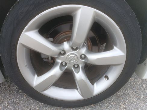 Used 2006 Nissan 350Z Enthusiast w/ (N93) Cargo Convenience Pkg image 32