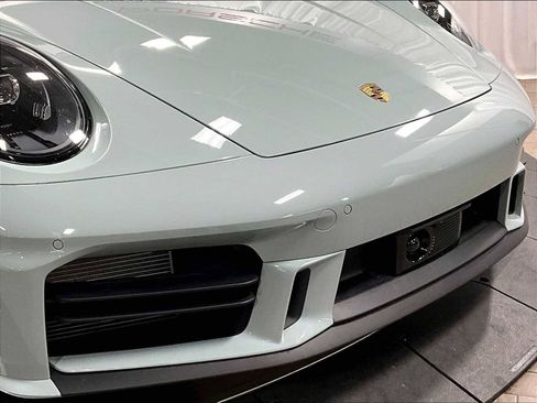 Used 2025 Porsche 911 Carrera image 32