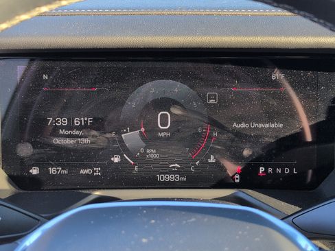 Used 2025 GMC Acadia Elevation image 18