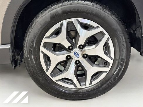 Used 2021 Subaru Forester Premium AWD/4WD image 33