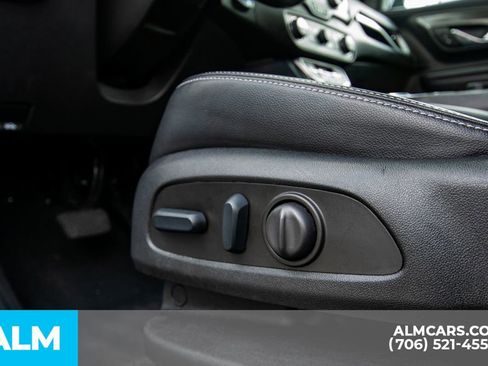 Used 2023 GMC Terrain SLT image 18