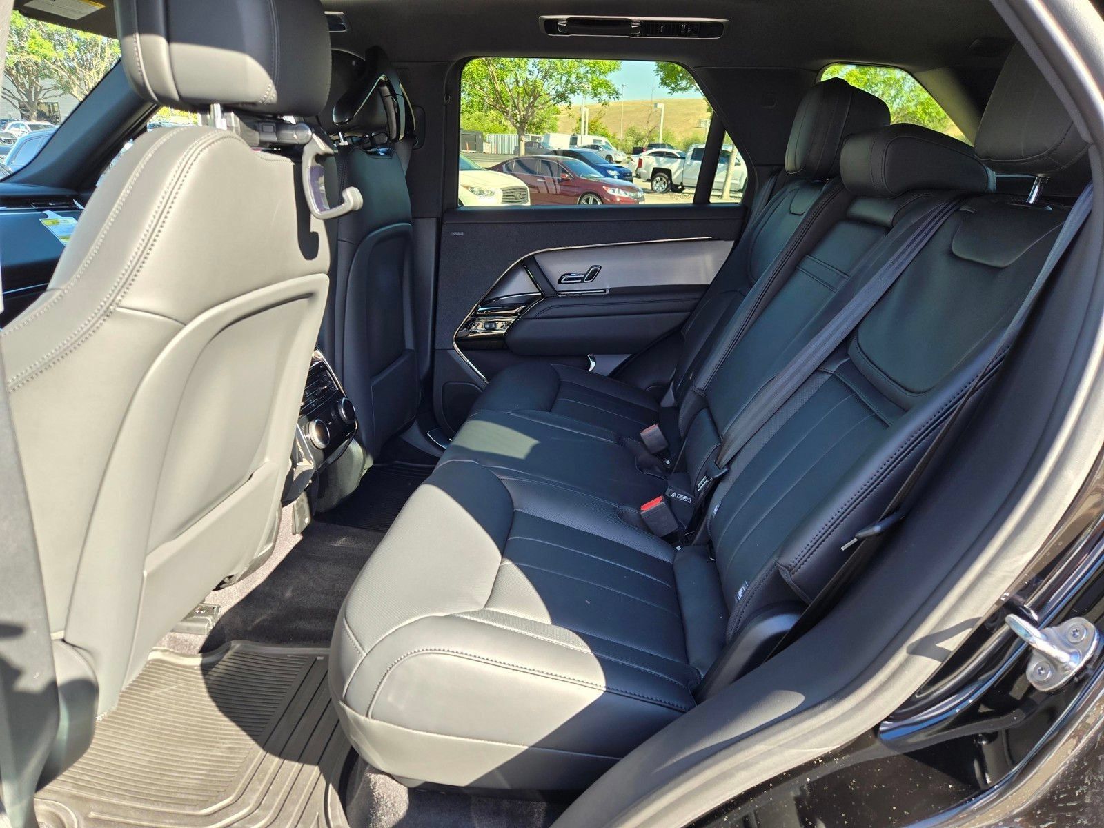New 2026 Land Rover Range Rover Sport Dynamic SE AWD/4WD image 8