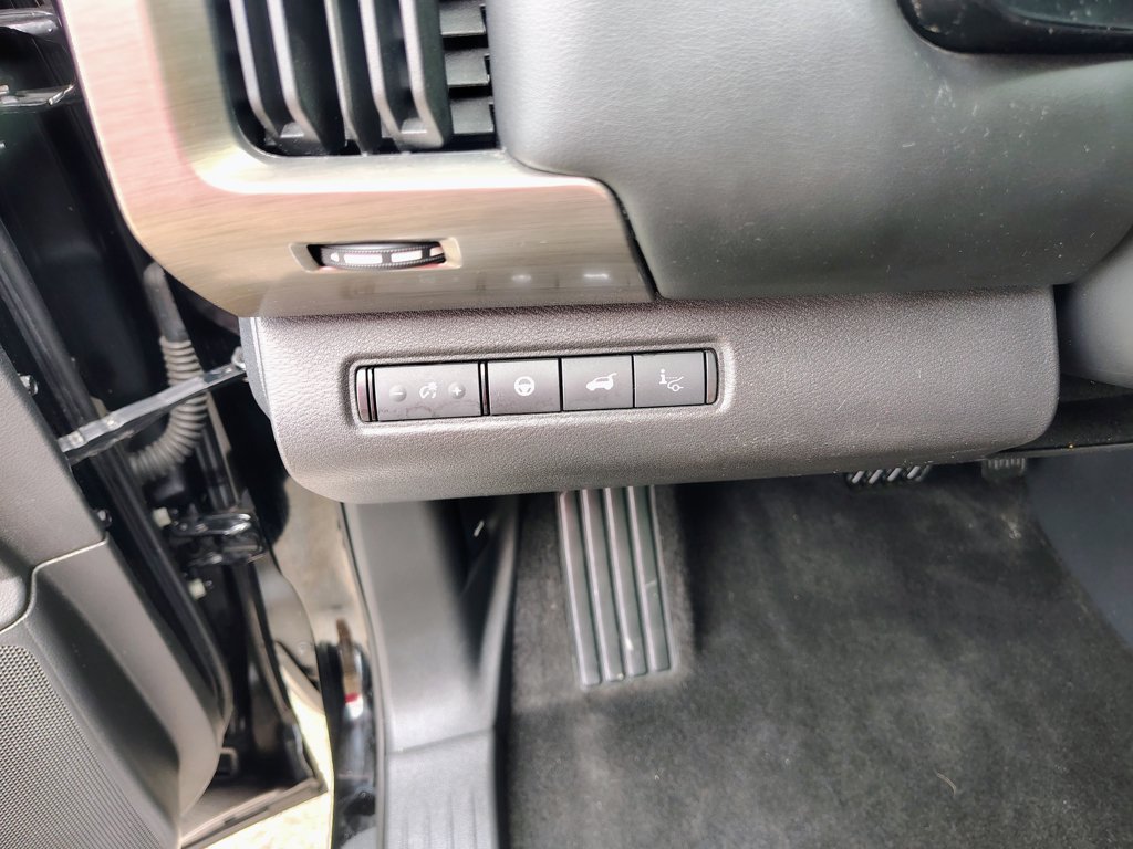 Used 2024 Nissan Pathfinder Platinum AWD/4WD image 24