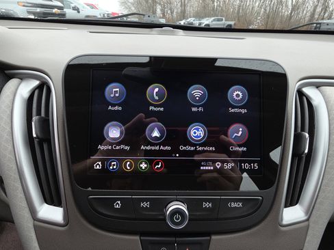 Used 2025 Chevrolet Malibu LT image 21