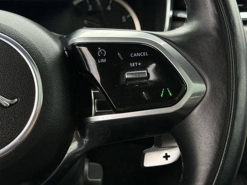 Used 2022 Jaguar F-PACE S AWD/4WD image 13