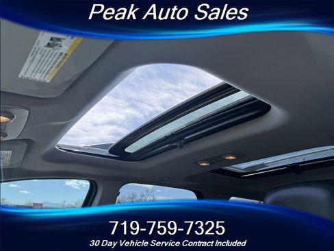 Used 2012 GMC Acadia SLT AWD/4WD image 24
