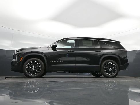 New 2026 Chevrolet Traverse LT w/ Sun and Wheel Package FWD image 39