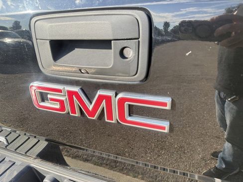 Used 2017 GMC Sierra 1500 SLE image 40