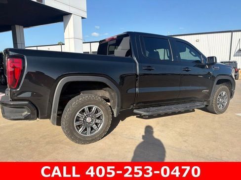 Used 2024 GMC Sierra 1500 AT4 w/ AT4 Premium Package AWD/4WD image 3