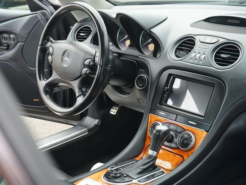 Used 2007 Mercedes-Benz SL 550 image 15