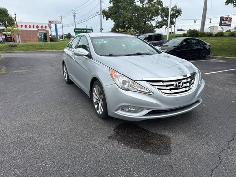 Used 2011 Hyundai Sonata SE FWD image 15