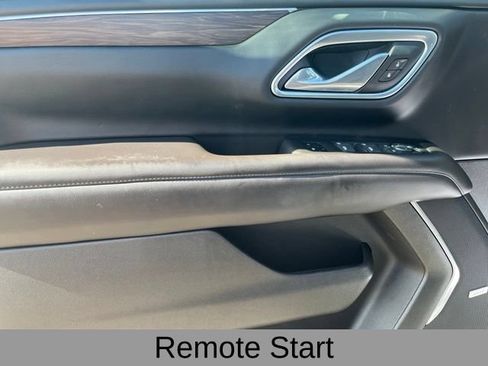 Used 2021 Chevrolet Tahoe Z71 w/ Z71 Signature Package AWD/4WD image 12