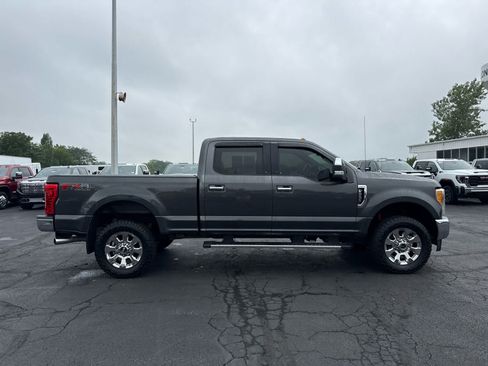 Used 2017 Ford F250 Lariat w/ Chrome Package AWD/4WD image 6