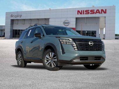 New 2026 Nissan Pathfinder SL w/ Cargo Package
