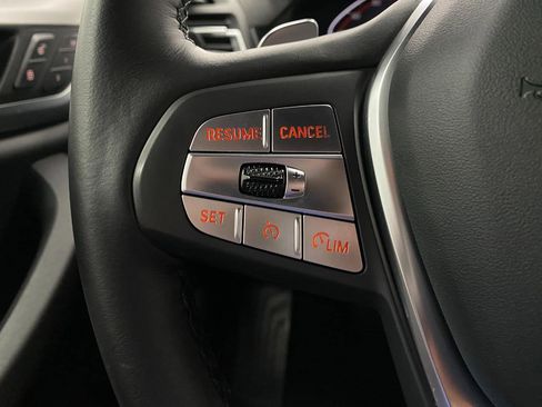 Certified 2025 BMW X4 xDrive30i image 16