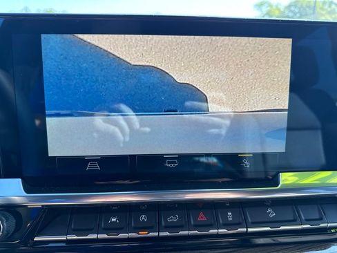 Used 2024 Chevrolet Silverado 1500 RST w/ Convenience Package II AWD/4WD image 35