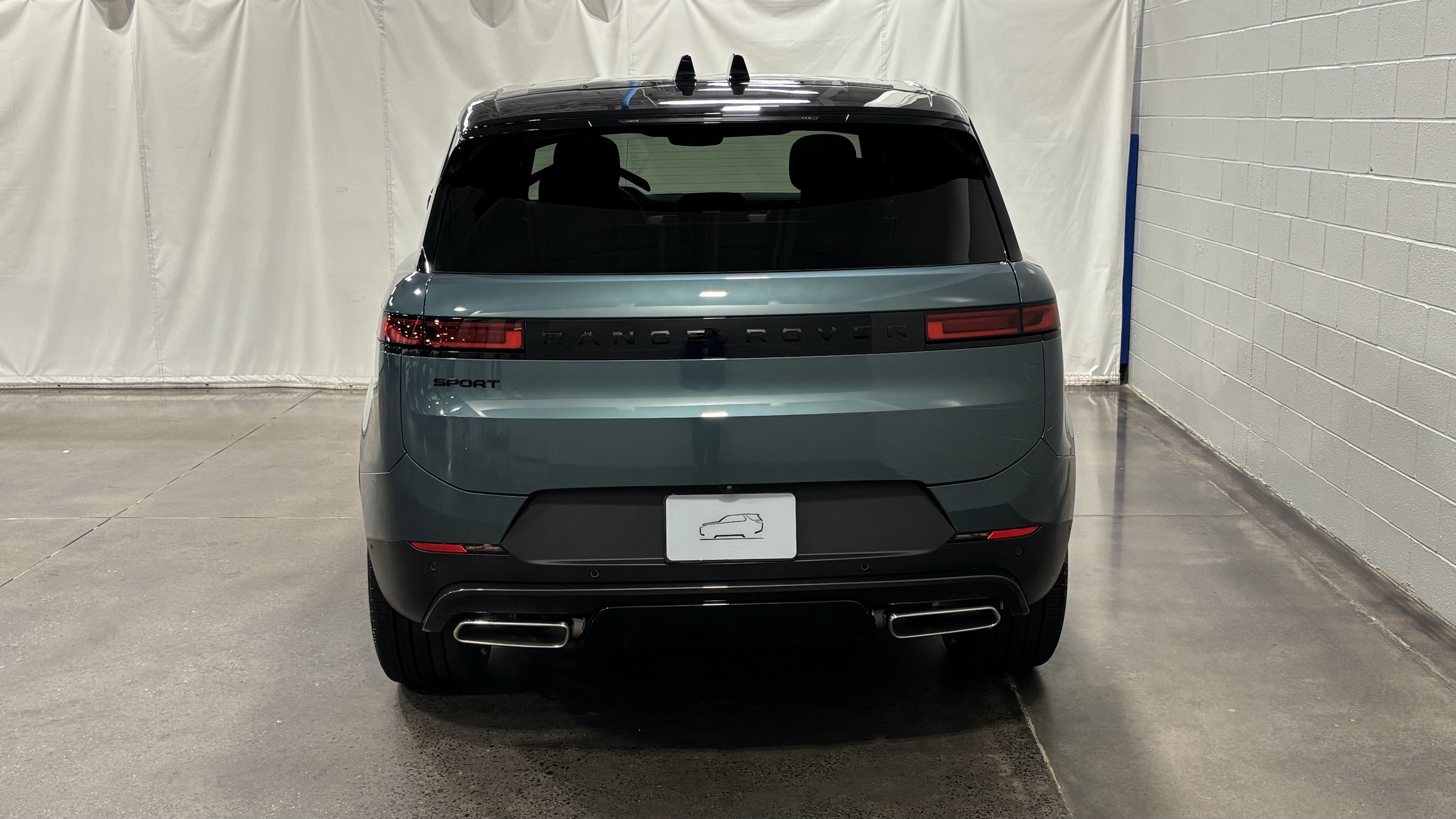 New 2026 Land Rover Range Rover Sport SE AWD/4WD image 8