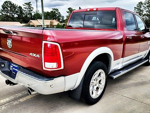 Used 2015 RAM 1500 Laramie w/ Convenience Group image 9