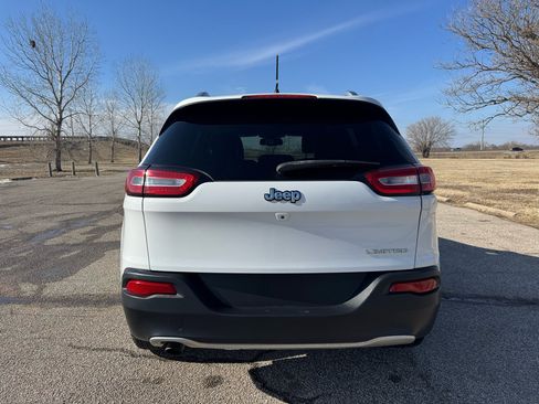 Used 2015 Jeep Cherokee Limited image 7