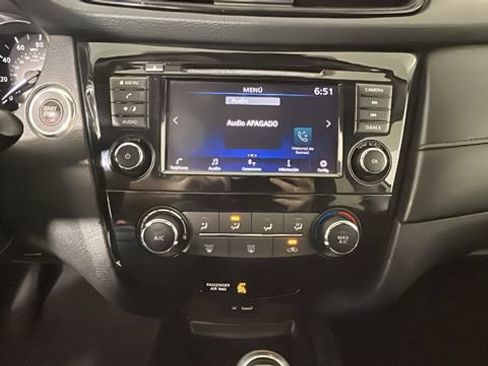 Used 2019 Nissan Rogue SV FWD image 23