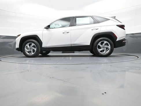 Certified 2023 Hyundai Tucson SE image 32