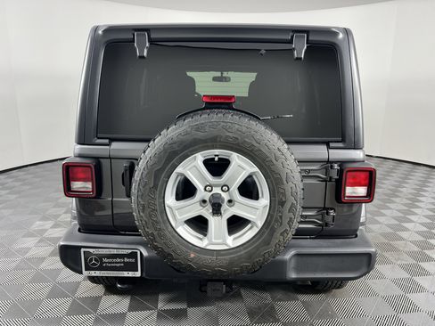Used 2021 Jeep Wrangler Unlimited Sport AWD/4WD image 10