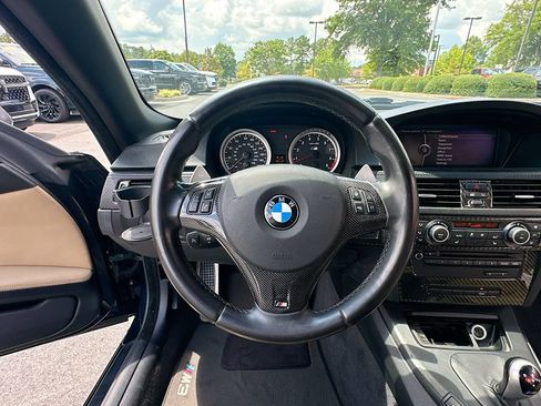Used 2011 BMW M3 Convertible RWD image 18